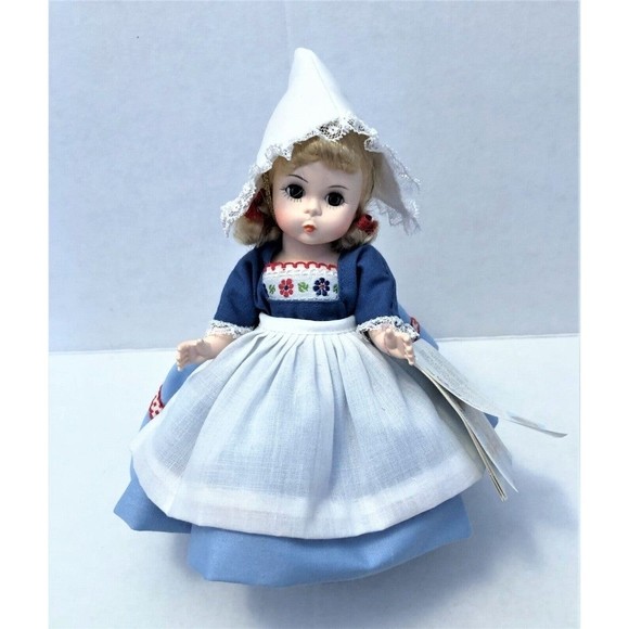 Madame Alexander Netherland Doll Vintage International 8 Straight Leg 1983 #591 - Picture 1 of 8